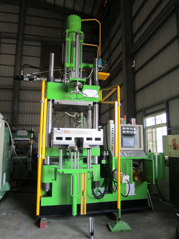 Press Molding Machine